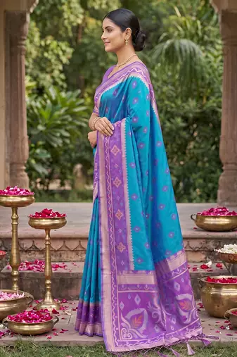 blue pochampalli silk blend saree 