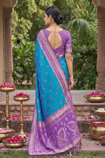 blue pochampalli silk blend saree 