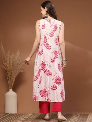 Womens pink self design cotton fabric kurta set sleeveless round neck 2
