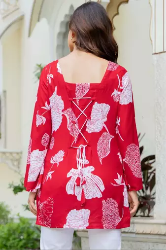 Womens red self design cotton fabric kurtis 3/4 sleeves square neck