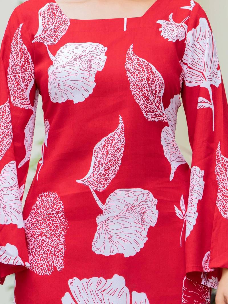 Womens red self design cotton fabric kurtis 3/4 sleeves square neck