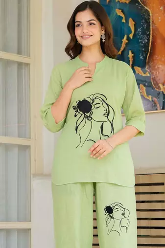 Womens green self design cotton fabric kurtis 3/4 sleeves mandarin collar