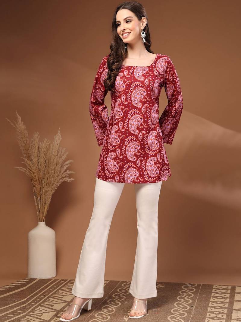 Womens maroon self design cotton fabric kurtis 3/4 sleeves square neck