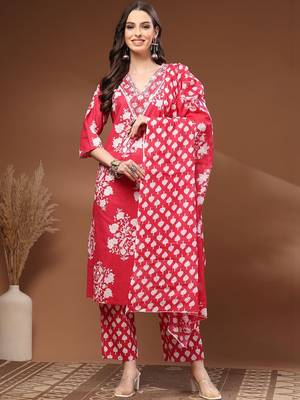 Womens red self design cotton fabric kurta set 3/4 sleeves v-neck 1
