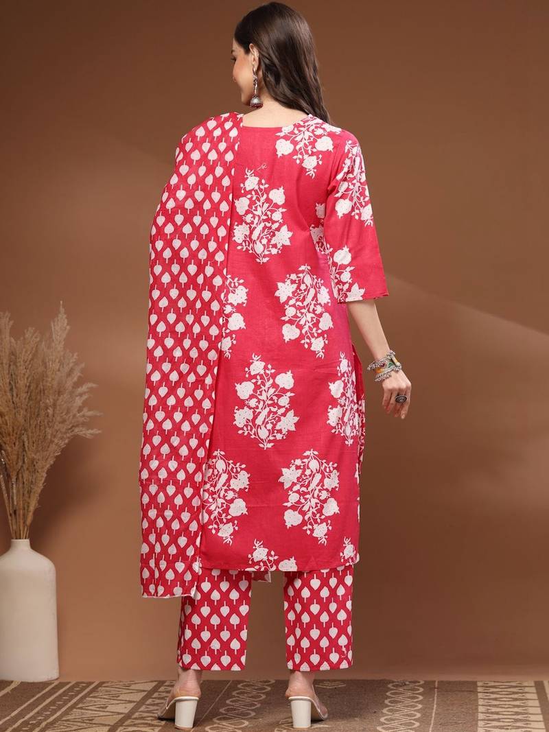 Womens red self design cotton fabric kurta set 3/4 sleeves v-neck