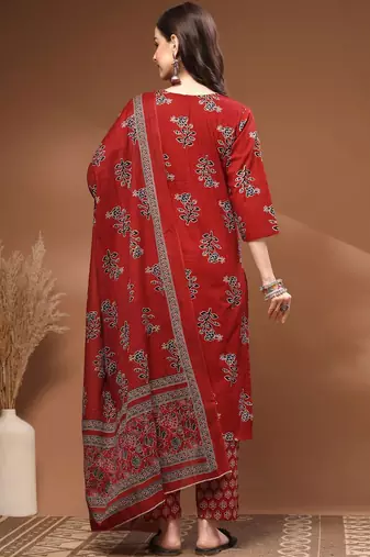 Womens red self design cotton fabric kurta set 3/4 sleeves round neck