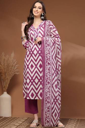 Womens purple self design cotton fabric kurta set 3/4 sleeves v-neck