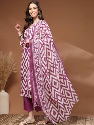 Womens purple self design cotton fabric kurta set 3/4 sleeves v-neck 3