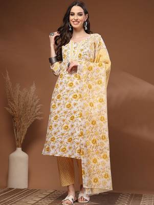 Womens off white self design cotton fabric kurta set 3/4 sleeves round neck 1