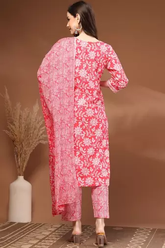 Womens red self design cotton fabric kurta set 3/4 sleeves round neck