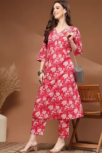Womens red self design cotton fabric kurta set 3/4 sleeves v-neck