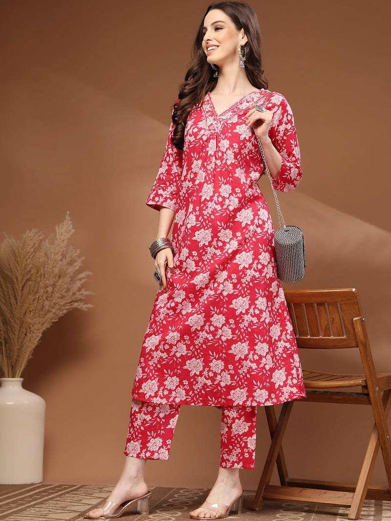 Womens red self design cotton fabric kurta set 3/4 sleeves v-neck