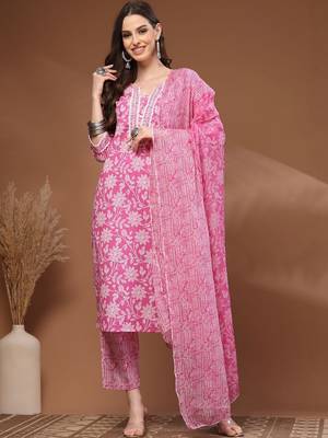 Womens pink self design cotton fabric kurta set 3/4 sleeves round neck 1