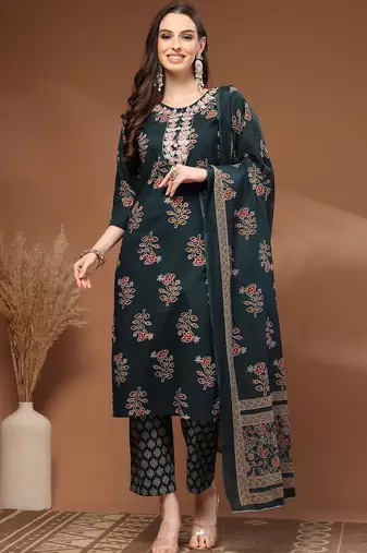 Womens green self design cotton fabric kurta set 3/4 sleeves round neck