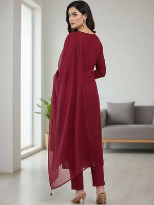 Womens maroon self design cotton fabric kurta set 3/4 sleeves v-neck 2