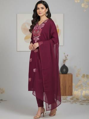 Womens maroon self design cotton fabric kurta set 3/4 sleeves v-neck 3