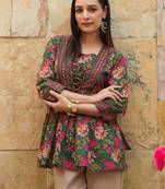 Womens green self design cotton fabric kurtis 3/4 sleeves boat neck