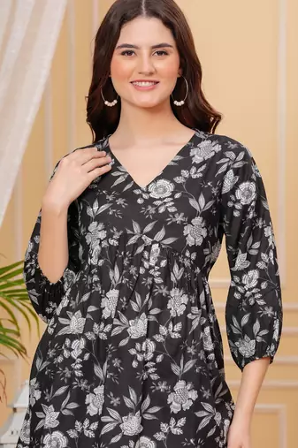 Womens black self design cotton fabric kurtis 3/4 sleeves v-neck