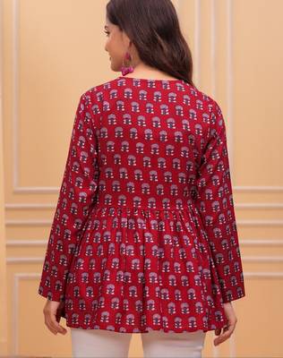 Womens red self design cotton fabric kurtis 3/4 sleeves v-neck 2
