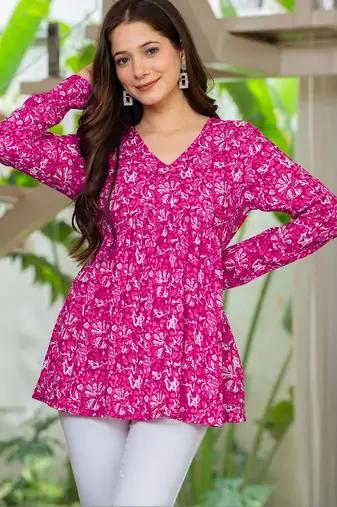 Womens pink self design cotton fabric kurtis 3/4 sleeves v-neck