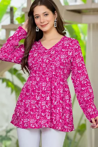 Womens pink self design cotton fabric kurtis 3/4 sleeves v-neck