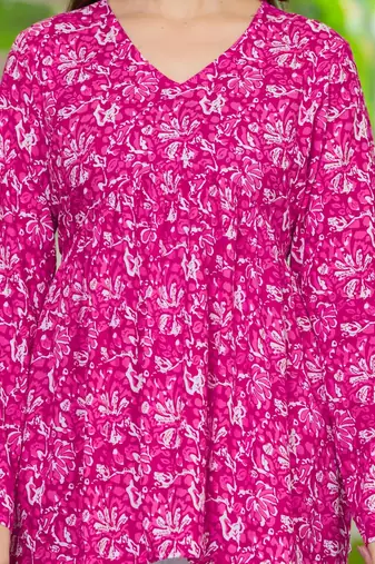 Womens pink self design cotton fabric kurtis 3/4 sleeves v-neck