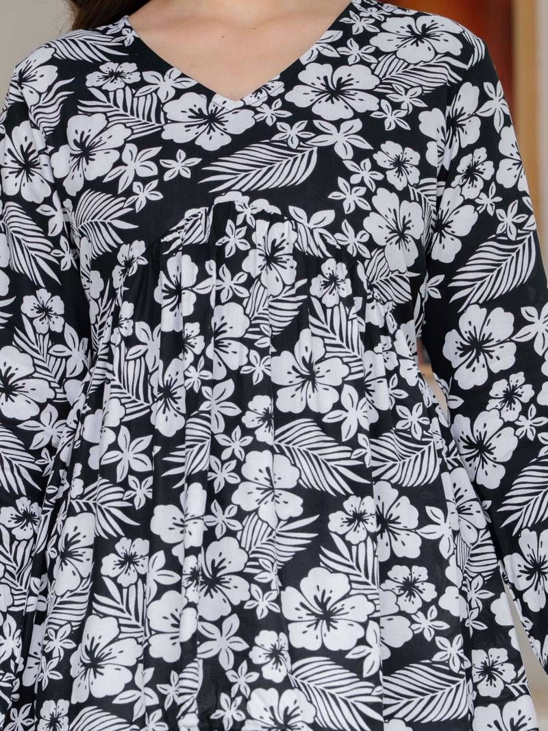 Womens black self design cotton fabric kurtis 3/4 sleeves v-neck