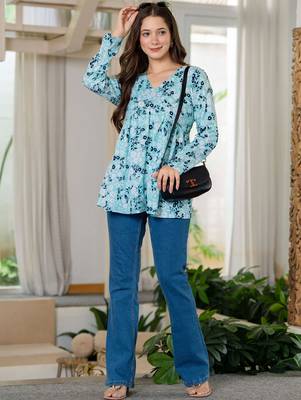 Womens blue self design cotton fabric kurtis 3/4 sleeves v-neck 4