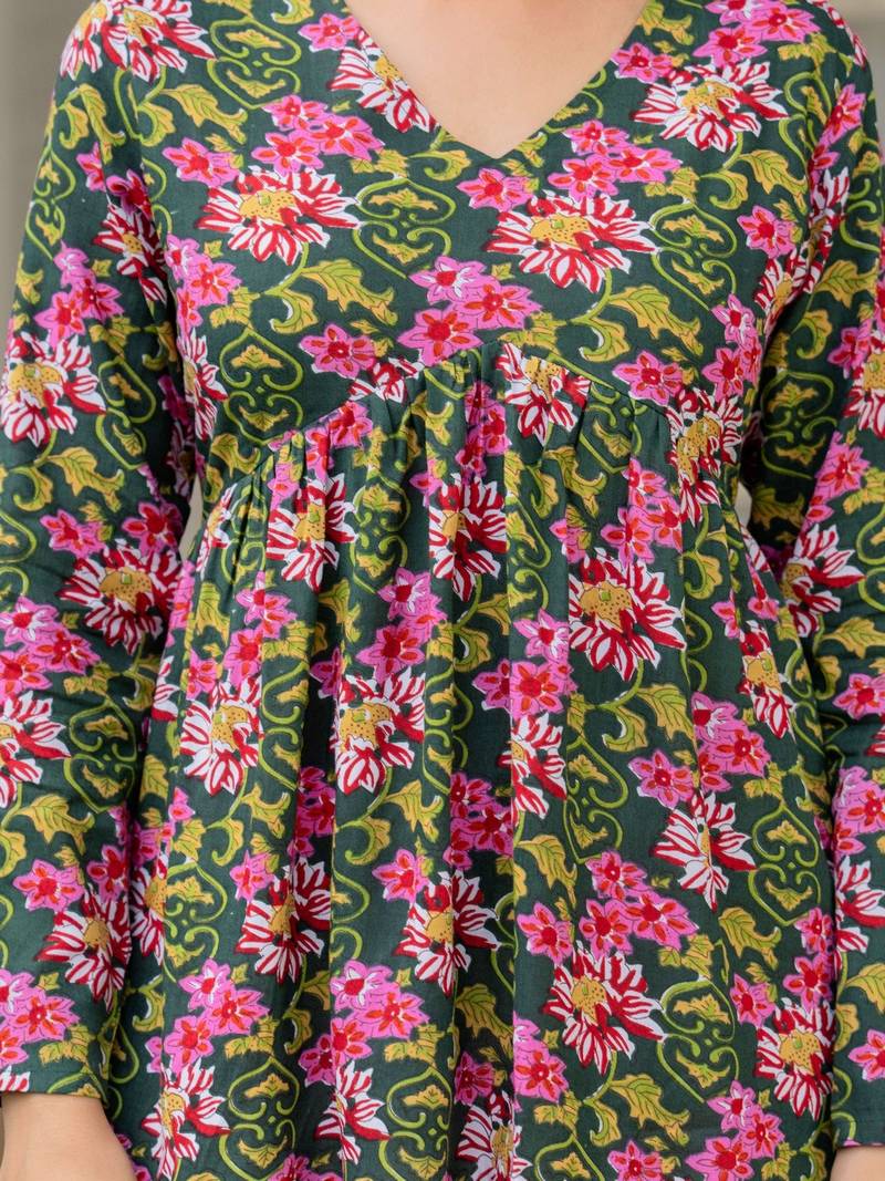 Womens green self design cotton fabric kurtis 3/4 sleeves v-neck