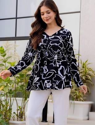 Womens black self design cotton fabric kurtis 3/4 sleeves v-neck 2
