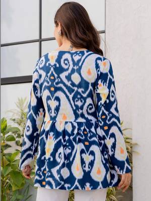 Womens blue self design cotton fabric kurtis 3/4 sleeves v-neck 3