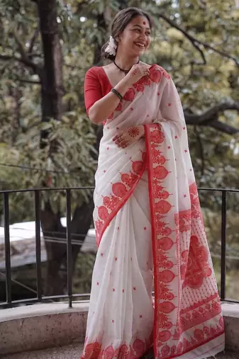 Durga puja special bengali silk blend saree in red & white combination