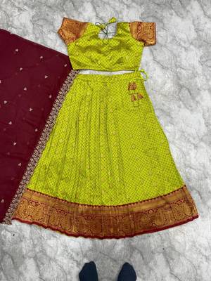 Parrot Green Womens embroidered Lehenga Choli Set 3