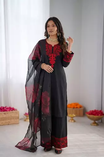 Women black reyon cotton thread work salwar suit