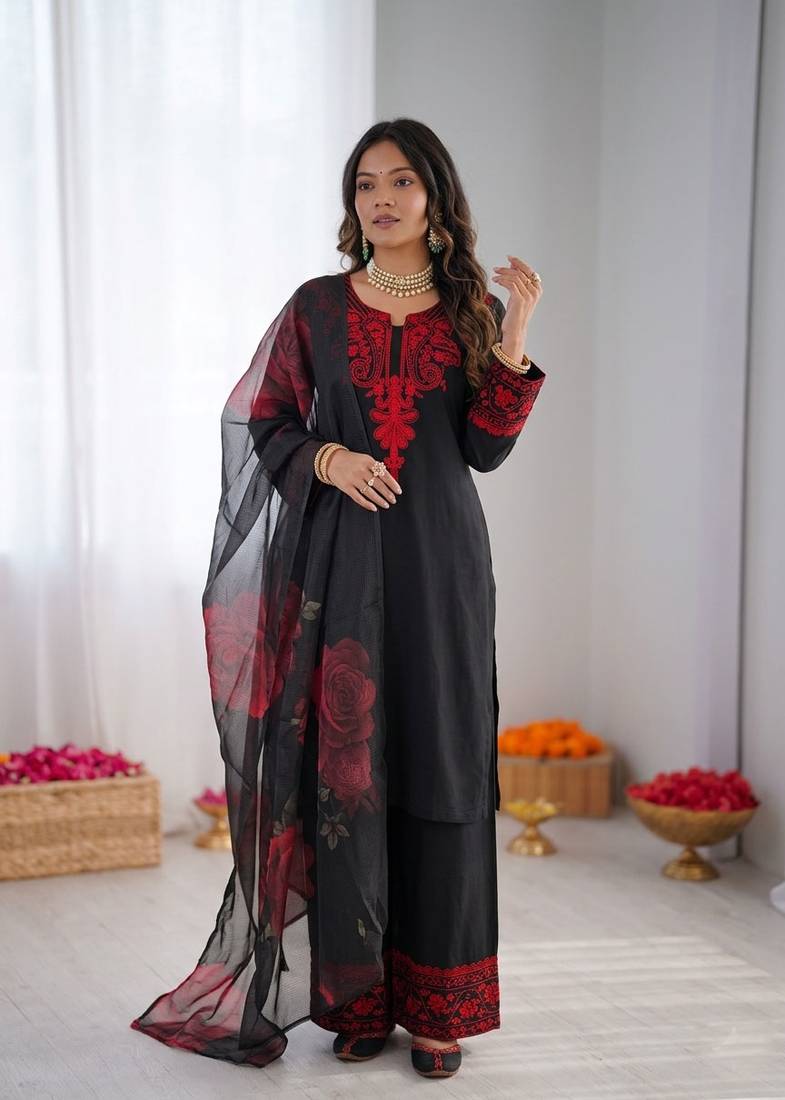Women black reyon cotton thread work salwar suit