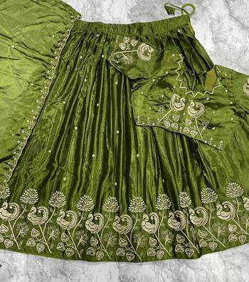 Mehendi Womens Lehenga Choli with Embroidered Dupatta 4