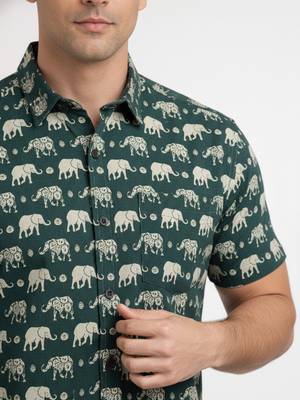 Mens green self design cotton fabric shirt short sleeves shirt collor 3