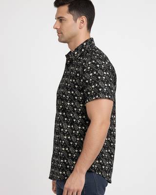 Mens black self design cotton fabric shirt short sleeves shirt collor 5
