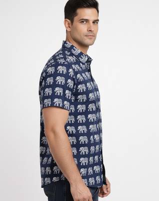 Mens navy blue self design cotton fabric shirt short sleeves shirt collor 3
