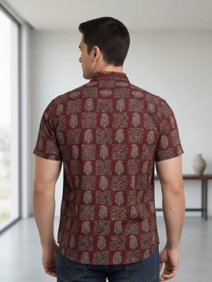 Mens maroon self design cotton fabric shirt short sleeves shirt collor 4