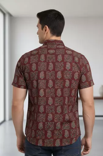 Mens maroon self design cotton fabric shirt short sleeves shirt collor