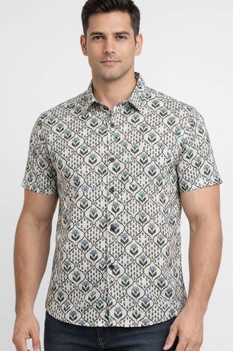 Mens green self design cotton fabric shirt short sleeves shirt collor