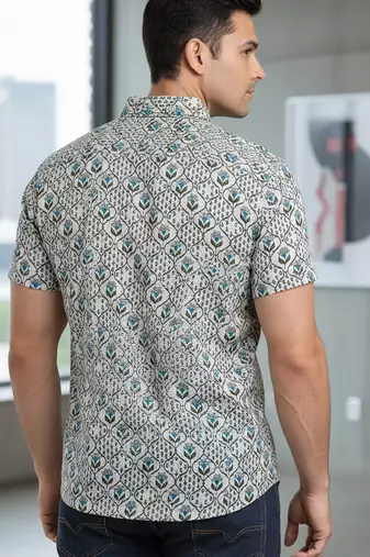 Mens green self design cotton fabric shirt short sleeves shirt collor