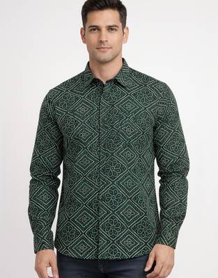Mens green self design cotton fabric shirt full sleeves shirt collor 1
