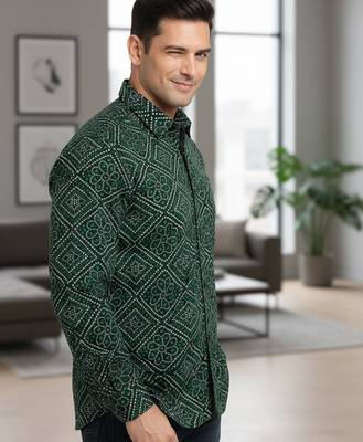 Mens green self design cotton fabric shirt full sleeves shirt collor 3