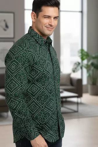 Mens green self design cotton fabric shirt full sleeves shirt collor