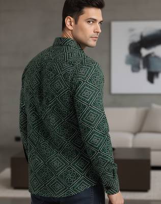 Mens green self design cotton fabric shirt full sleeves shirt collor 4