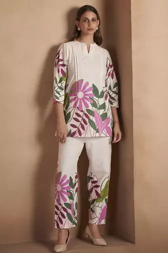 Off white pure cotton floral printed co-ord set for women