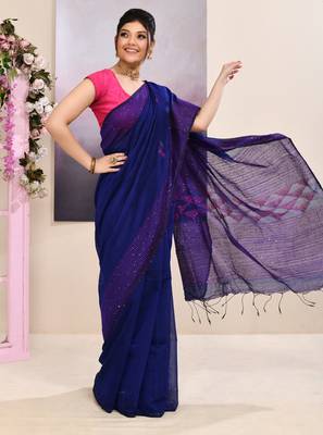 Women's blue sequins embellished cotton blend jamdani saree 3