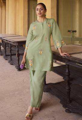 Women's green embroidered roman silk co-ord set 4